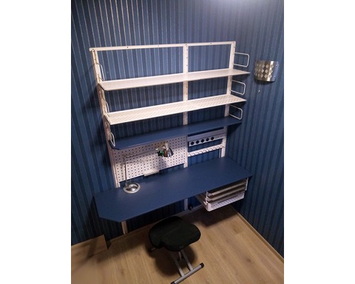 Полка перфорированная металлическая 900х300